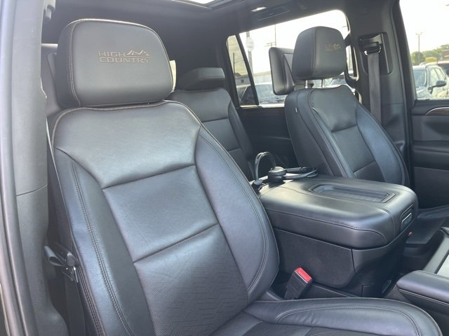 Used 2021 Chevrolet Suburban High Country image 14