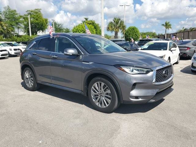Used 2023 INFINITI QX50 Luxe image 3