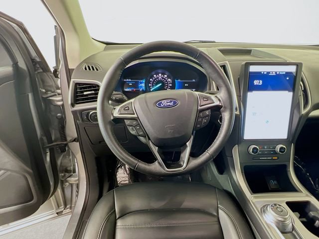 Used 2024 Ford Edge SEL image 12