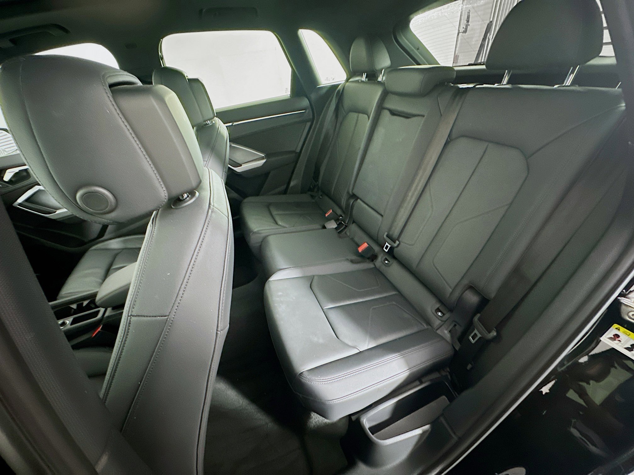 Used 2025 Audi Q3 2.0T Premium image 26