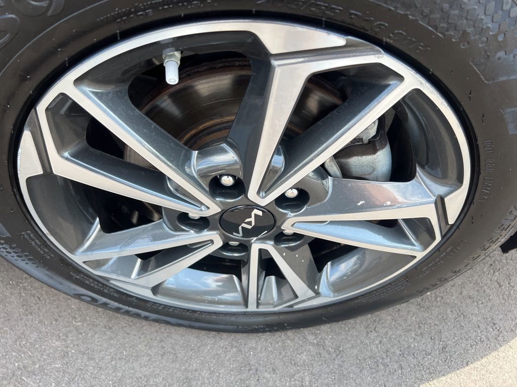 Certified 2023 Kia Forte LXS image 37