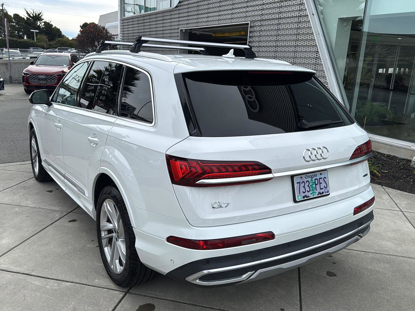 Used 2022 Audi Q7 Premium Plus image 8