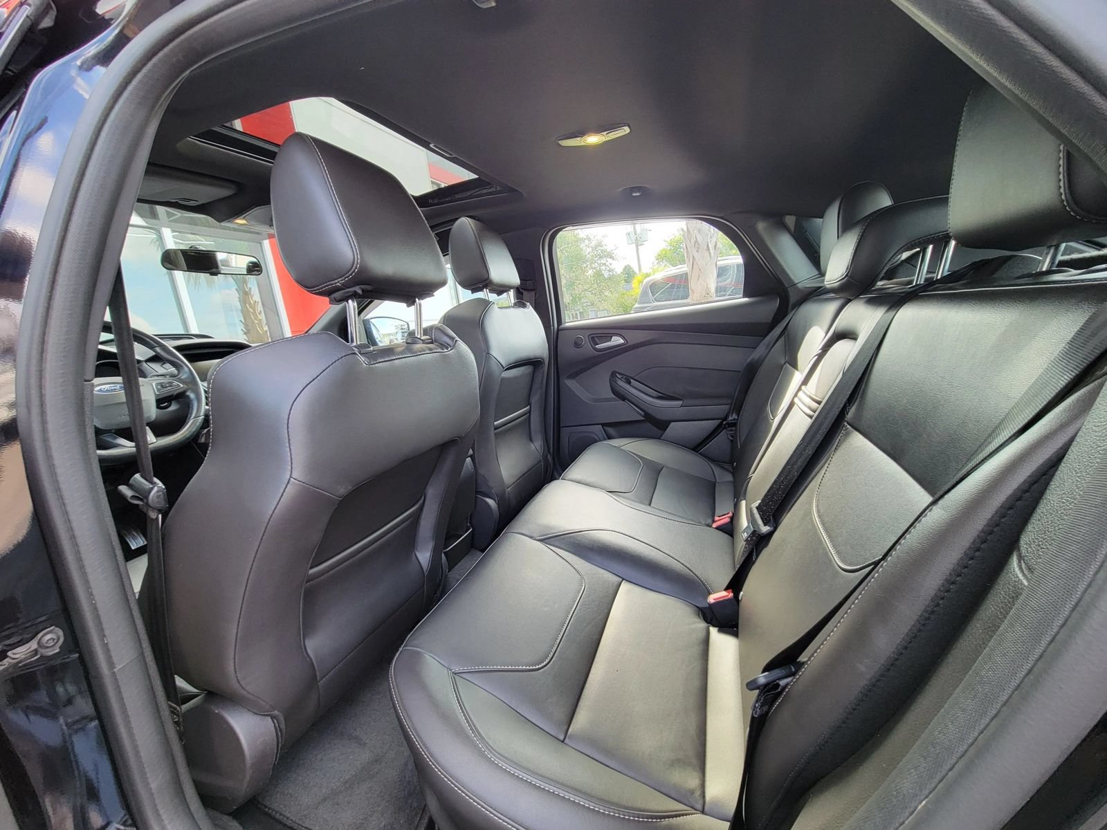 Used 2016 Ford Focus ST w/ Equipment Group 402A FWD image 17