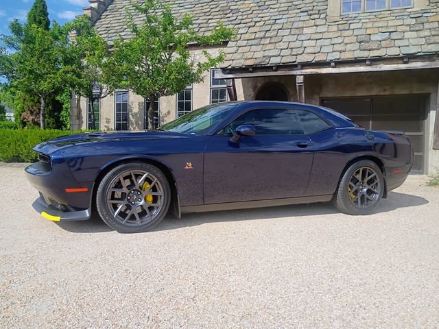 Used 2017 Dodge Challenger R/T Scat Pack w/ Leather Interior Group RWD image 7