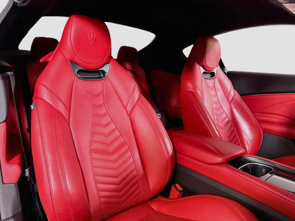Used 2024 Maserati GranTurismo Trofeo AWD/4WD image 16