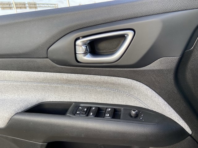 Used 2024 Jeep Compass Latitude image 43