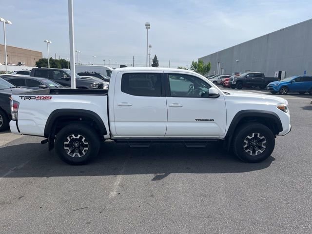 Used 2020 Toyota Tacoma TRD Off-Road w/ Technology Package image 4