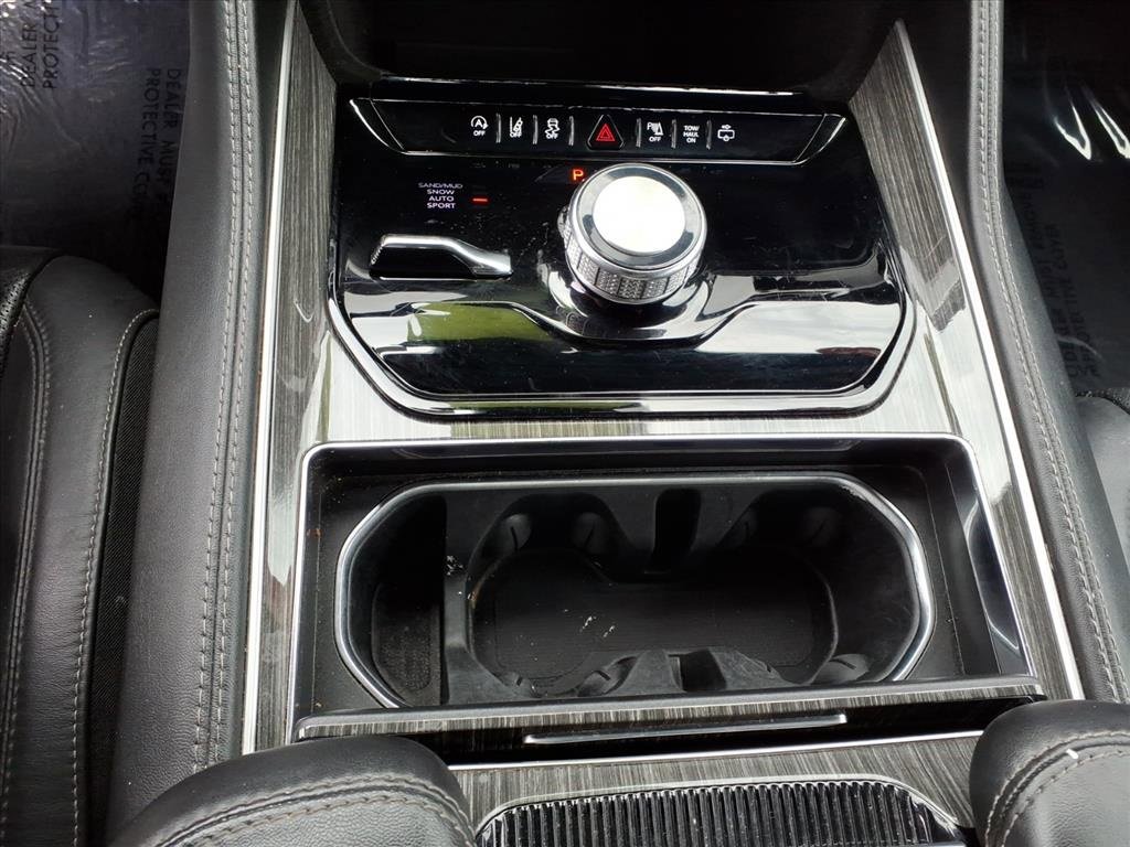 Used 2022 Jeep Wagoneer Series II image 13