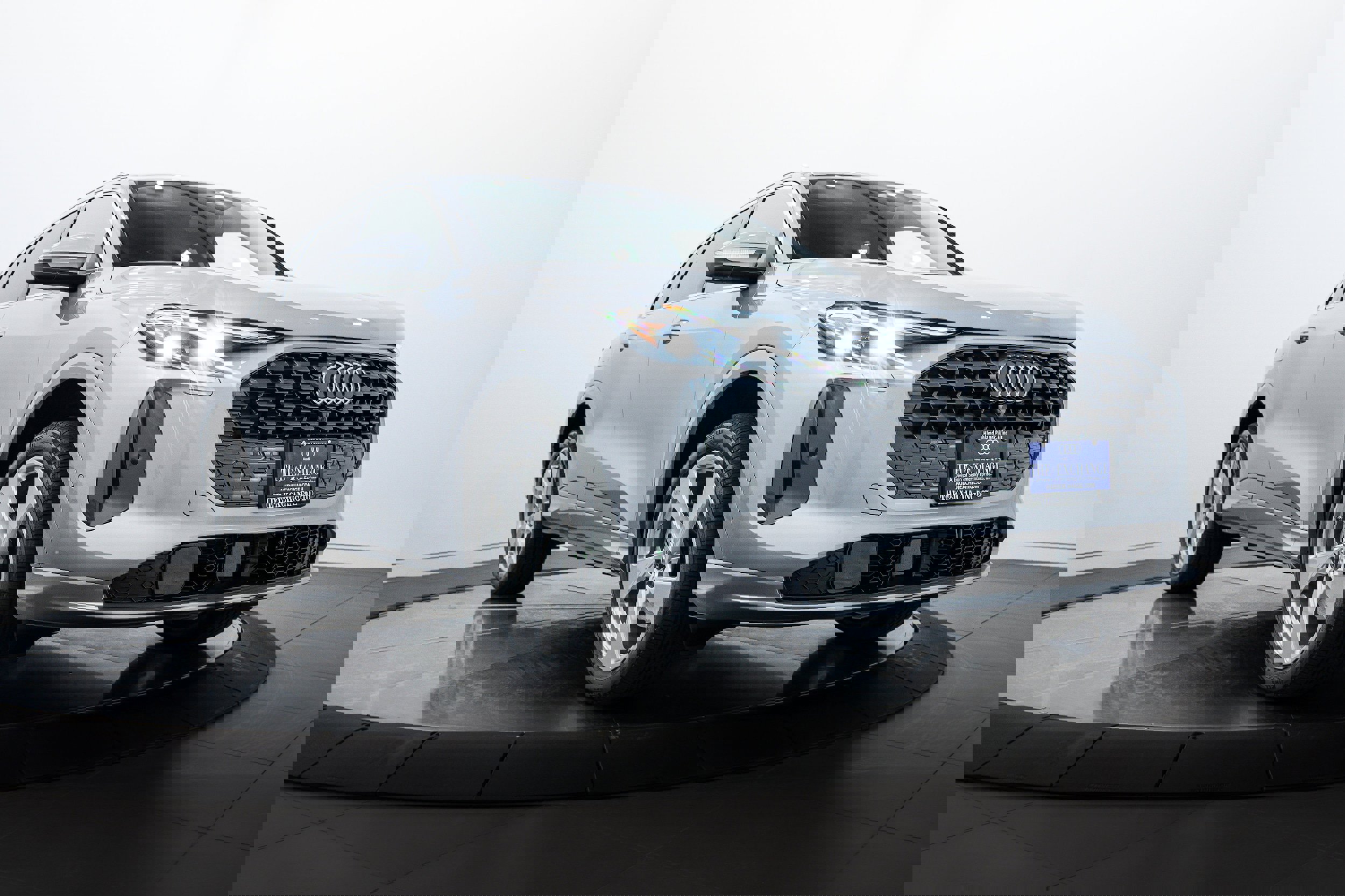 New 2025 Audi Q5 Premium Plus