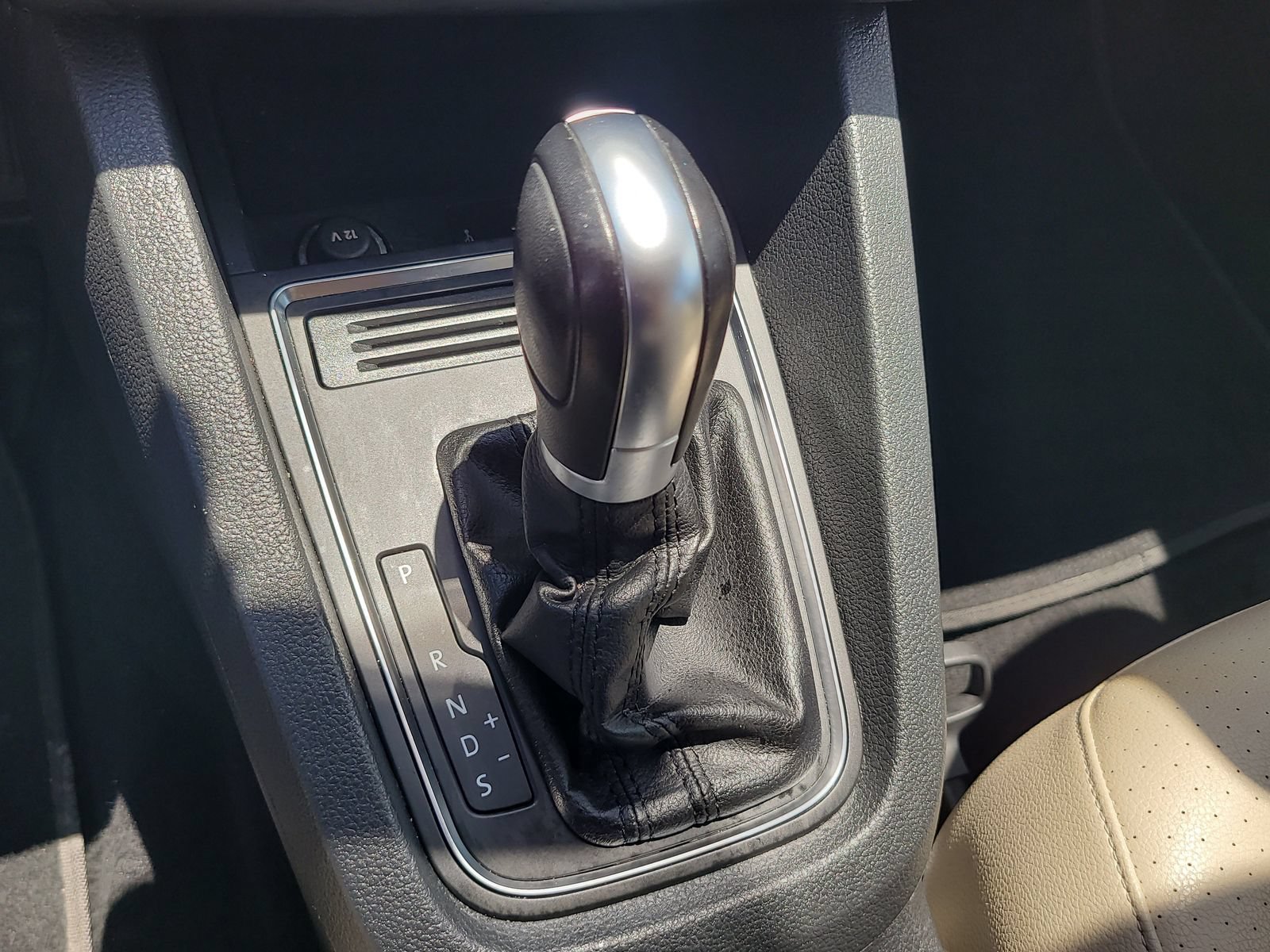 Used 2018 Volkswagen Jetta Wolfsburg Edition FWD image 23