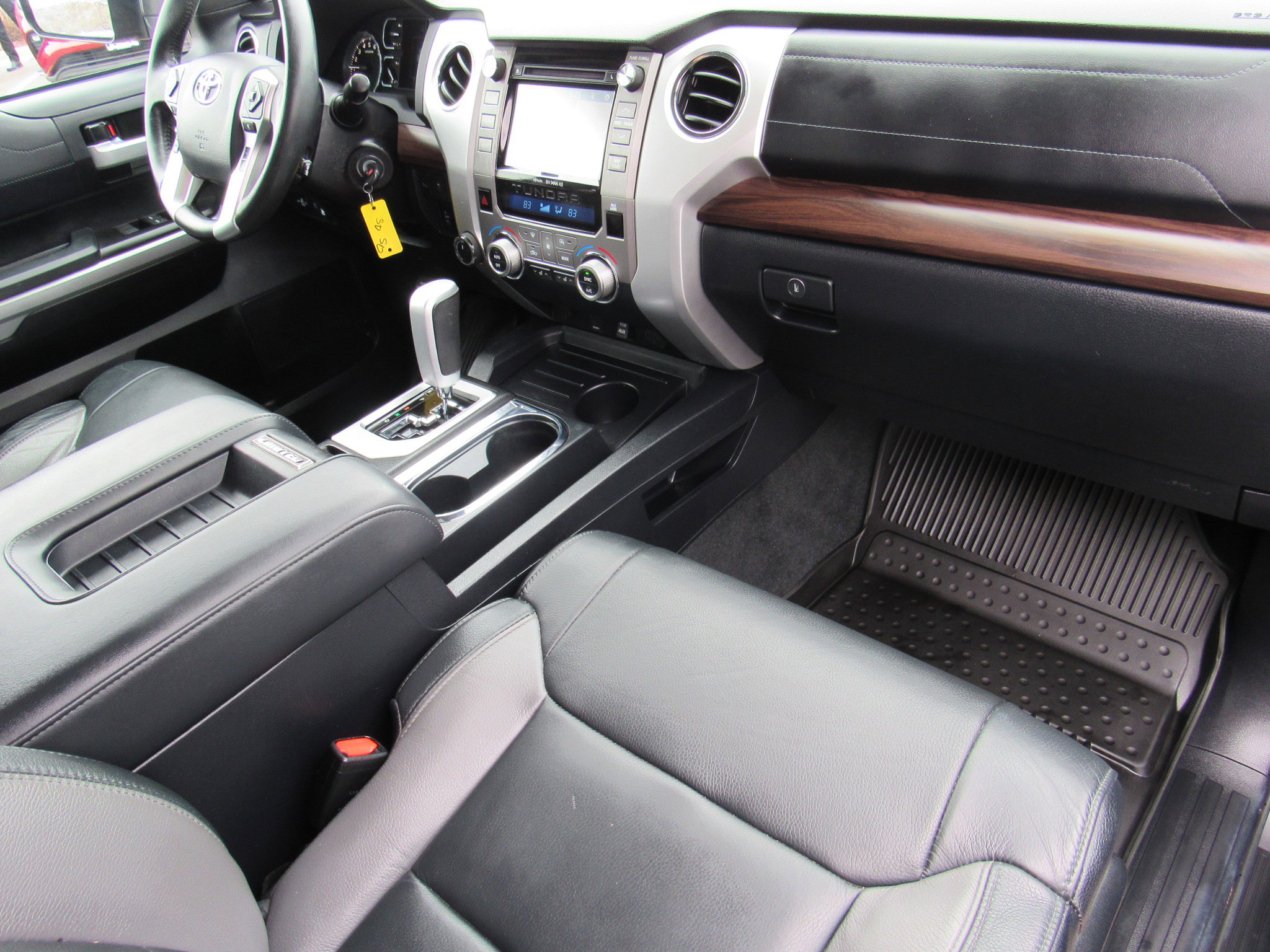 Used 2019 Toyota Tundra Limited w/ Limited Premium Package image 16