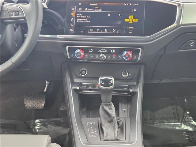 Certified 2025 Audi Q3 2.0T Premium w/ Convenience Package image 15