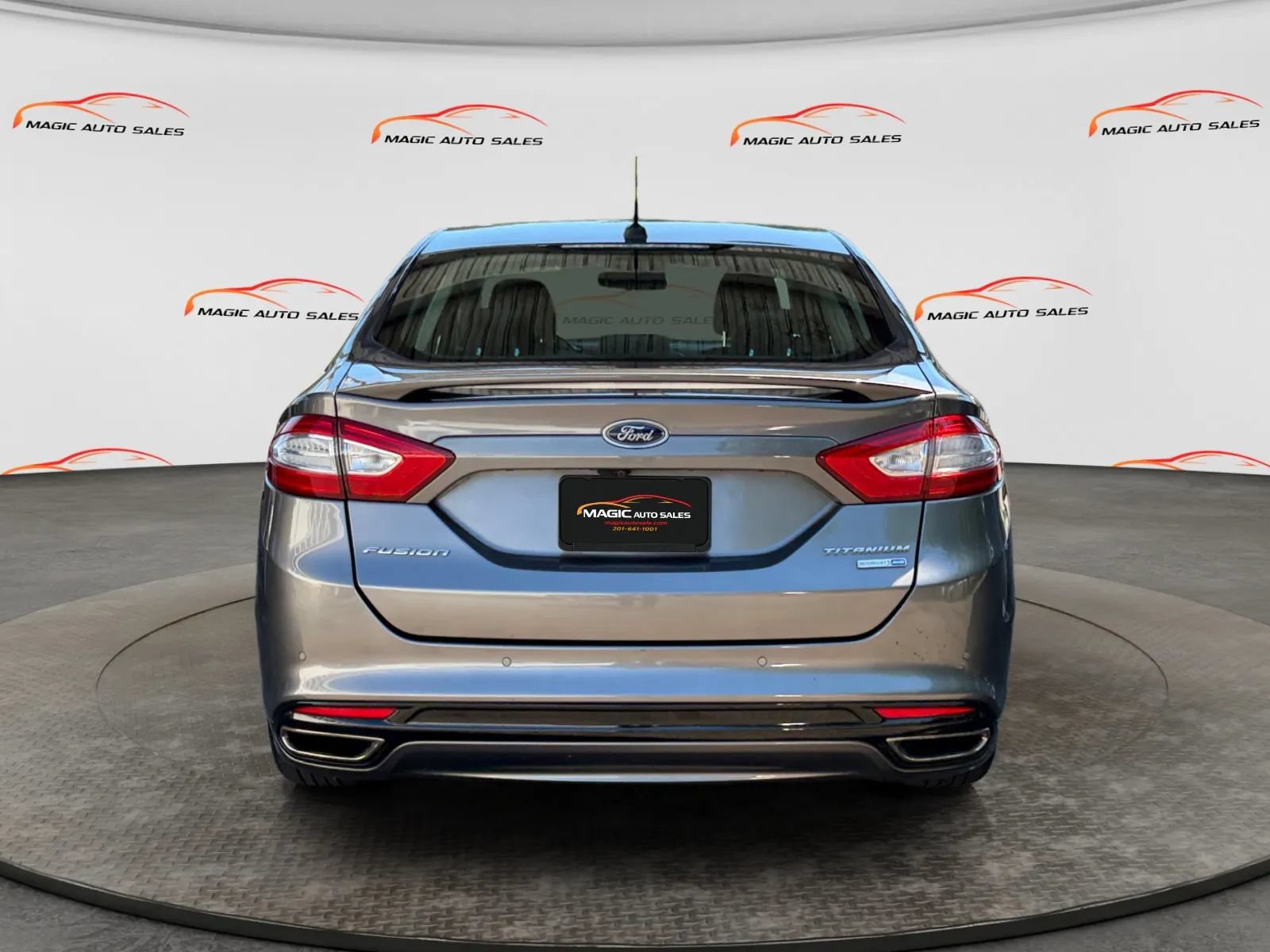 Used 2013 Ford Fusion Titanium w/ Titanium Driver Assist Pkg AWD/4WD image 9