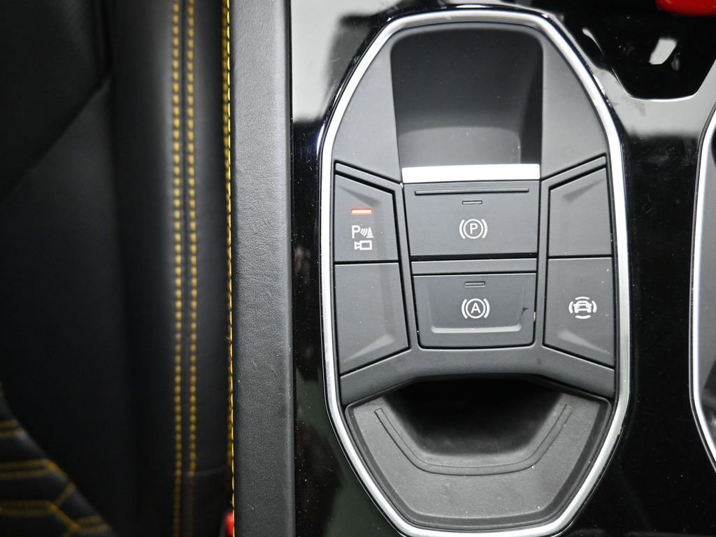 Used 2019 Lamborghini Urus image 20