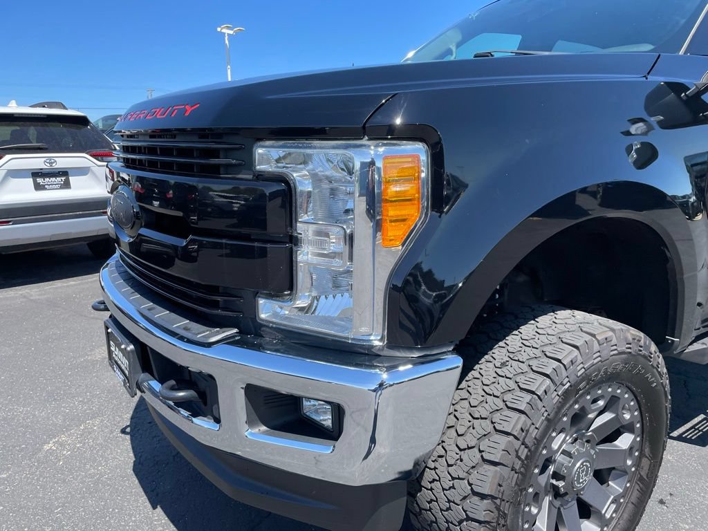 Used 2017 Ford F250 Lariat w/ Snow Plow Prep Package AWD/4WD image 35