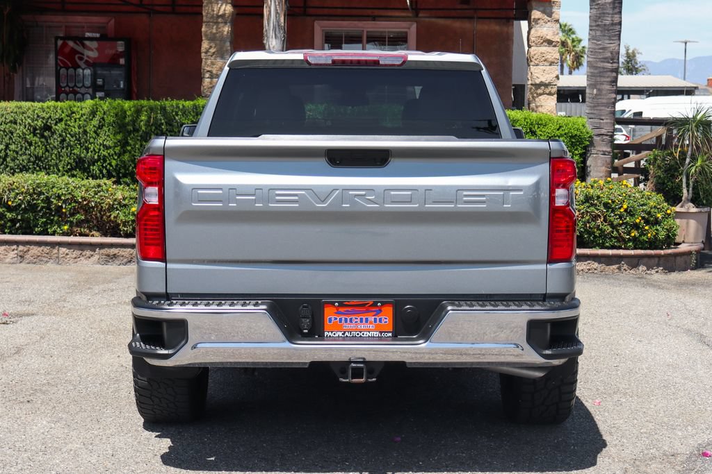 Used 2024 Chevrolet Silverado 1500 LT RWD image 7