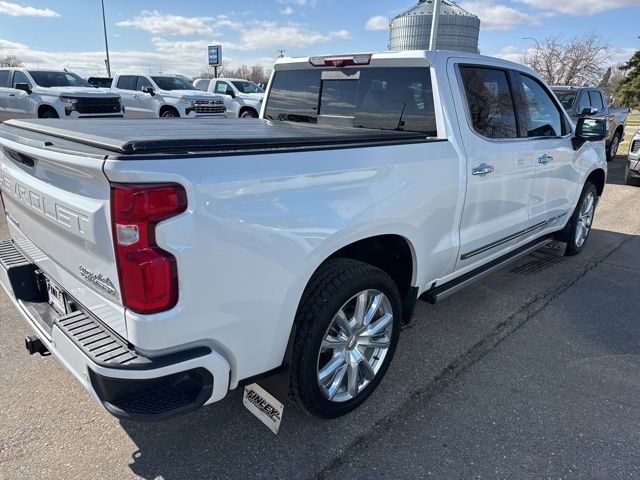 Used 2024 Chevrolet Silverado 1500 High Country w/ High Country Premium Package AWD/4WD image 8