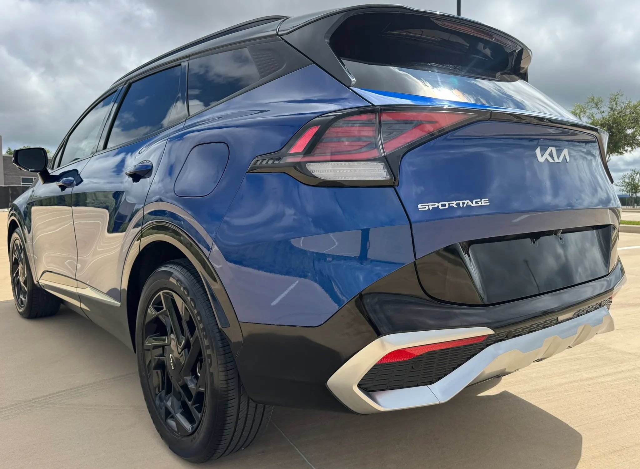 Used 2023 Kia Sportage SX FWD image 14