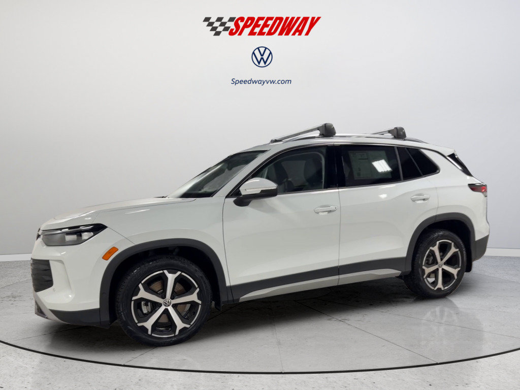 Used 2025 Volkswagen Tiguan SE AWD/4WD image 11