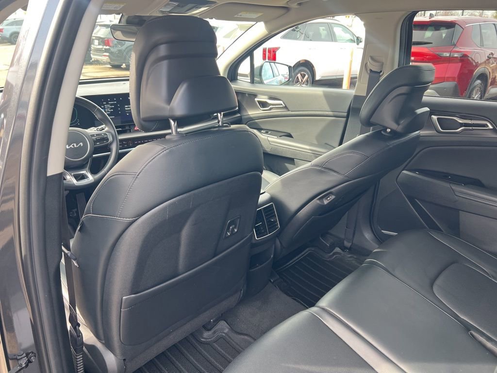 Certified 2024 Kia Sportage EX image 9