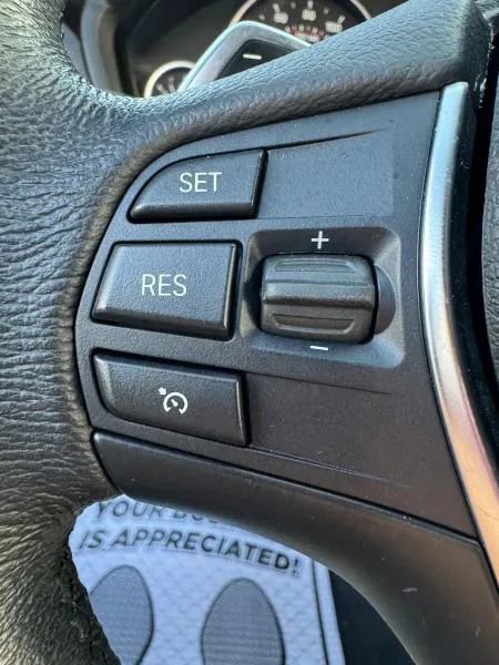 Used 2018 BMW 330i Sedan RWD image 27