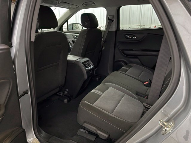 Used 2025 Chevrolet Blazer LT FWD image 19