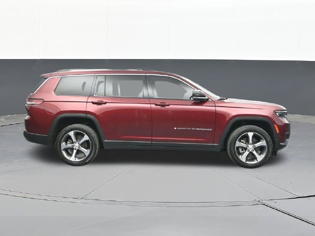 Used 2023 Jeep Grand Cherokee L Limited w/ Luxury Tech Group II AWD/4WD image 17