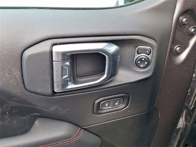 Certified 2025 Jeep Wrangler Unlimited Rubicon w/ Technology Group image 2