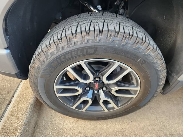 Used 2026 GMC Sierra 1500 AT4 w/ AT4 Premium Package AWD/4WD image 8