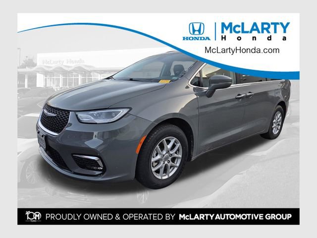 Used 2022 Chrysler Pacifica Touring-L