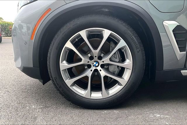 New 2026 BMW X5 xDrive50e AWD/4WD image 12