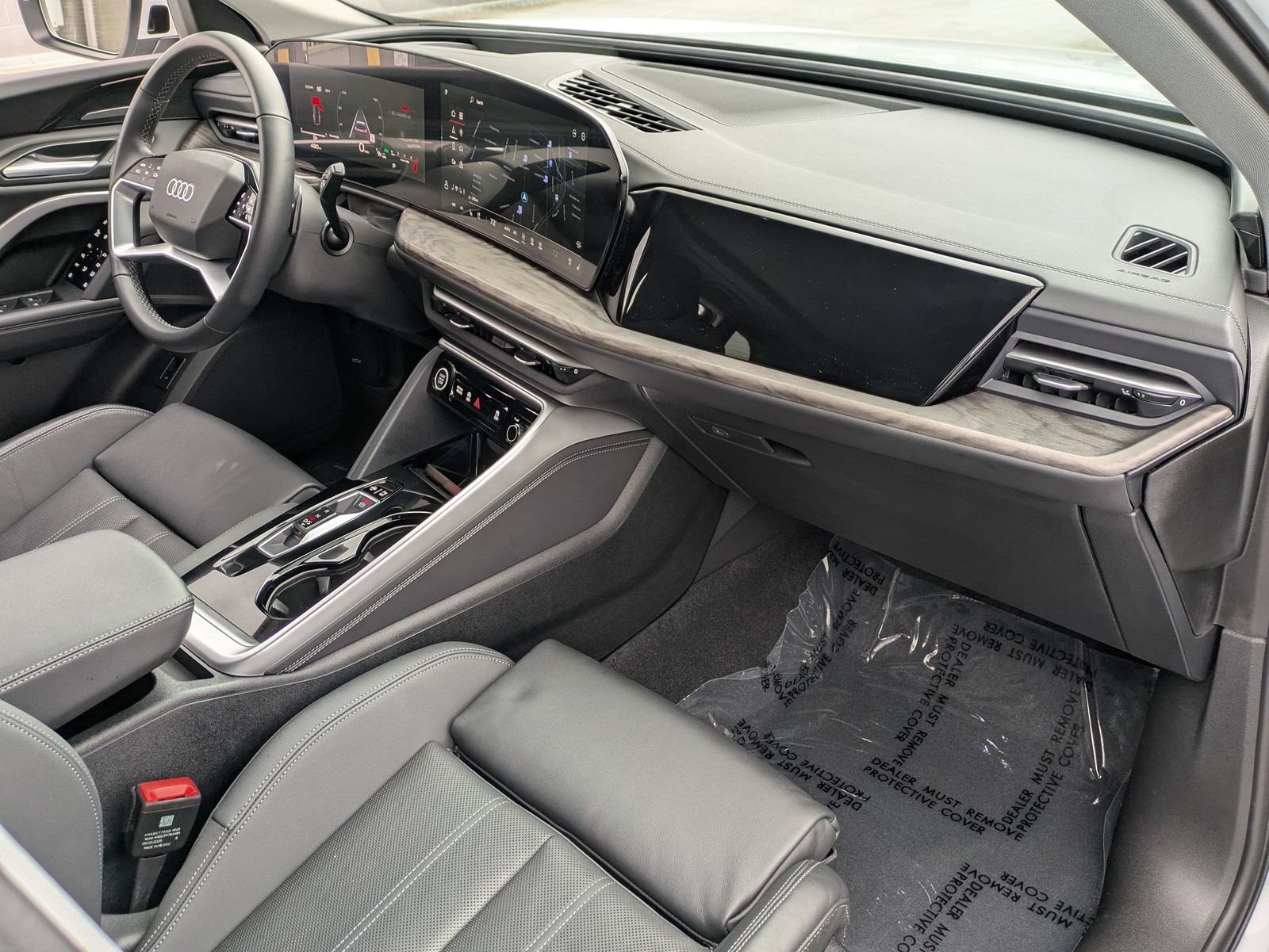 Used 2025 Audi Q5 Premium Plus w/ Premium Plus AWD/4WD image 21