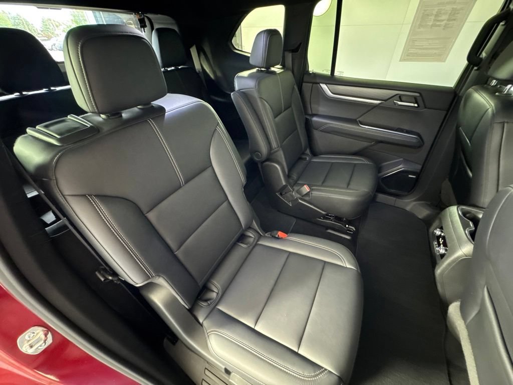 Certified 2026 GMC Acadia Elevation w/ Elevation Premium Package AWD/4WD image 43