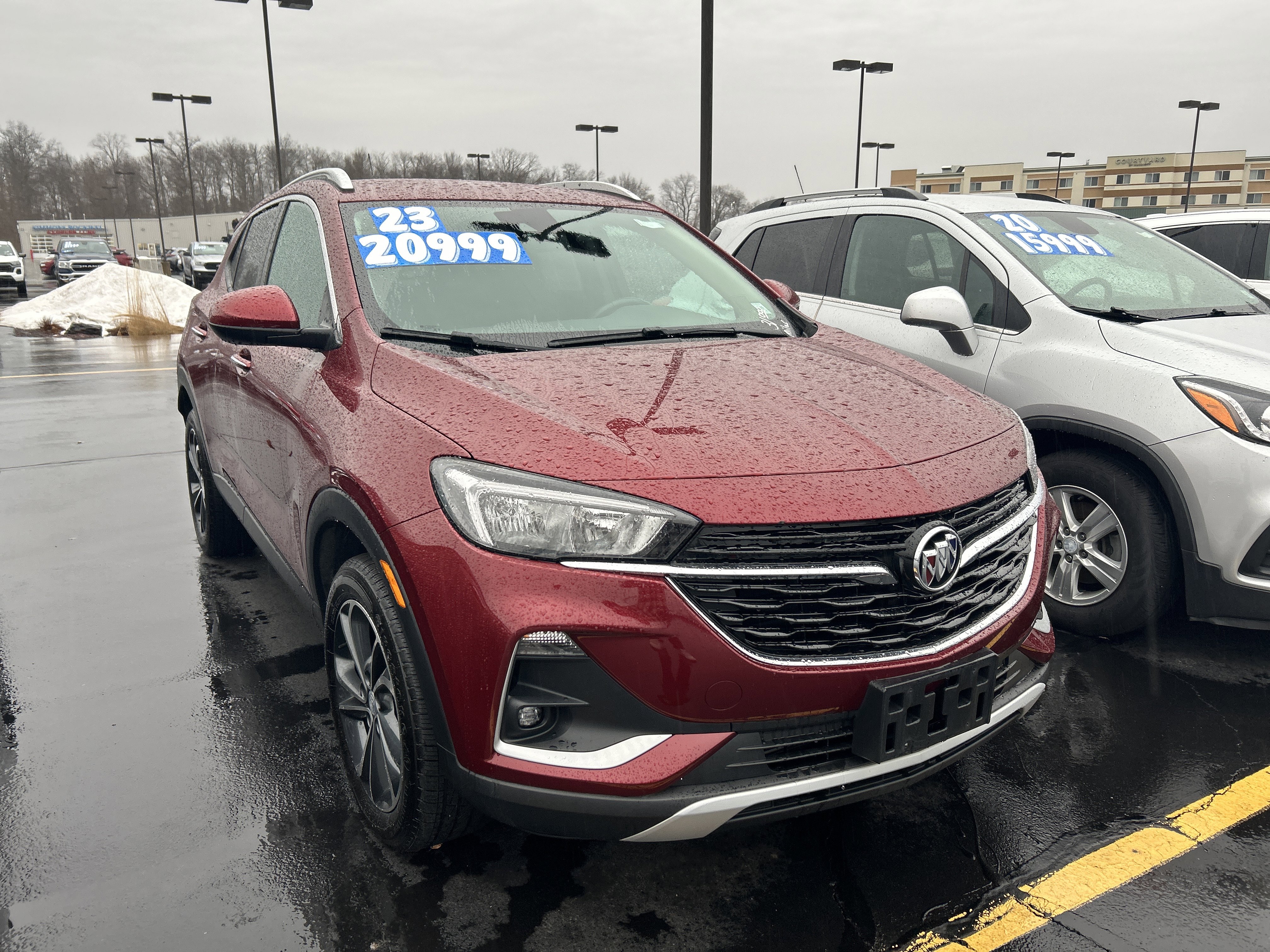 Used 2023 Buick Encore GX Select image 2