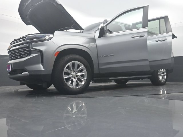 Used 2023 Chevrolet Suburban Premier AWD/4WD image 53