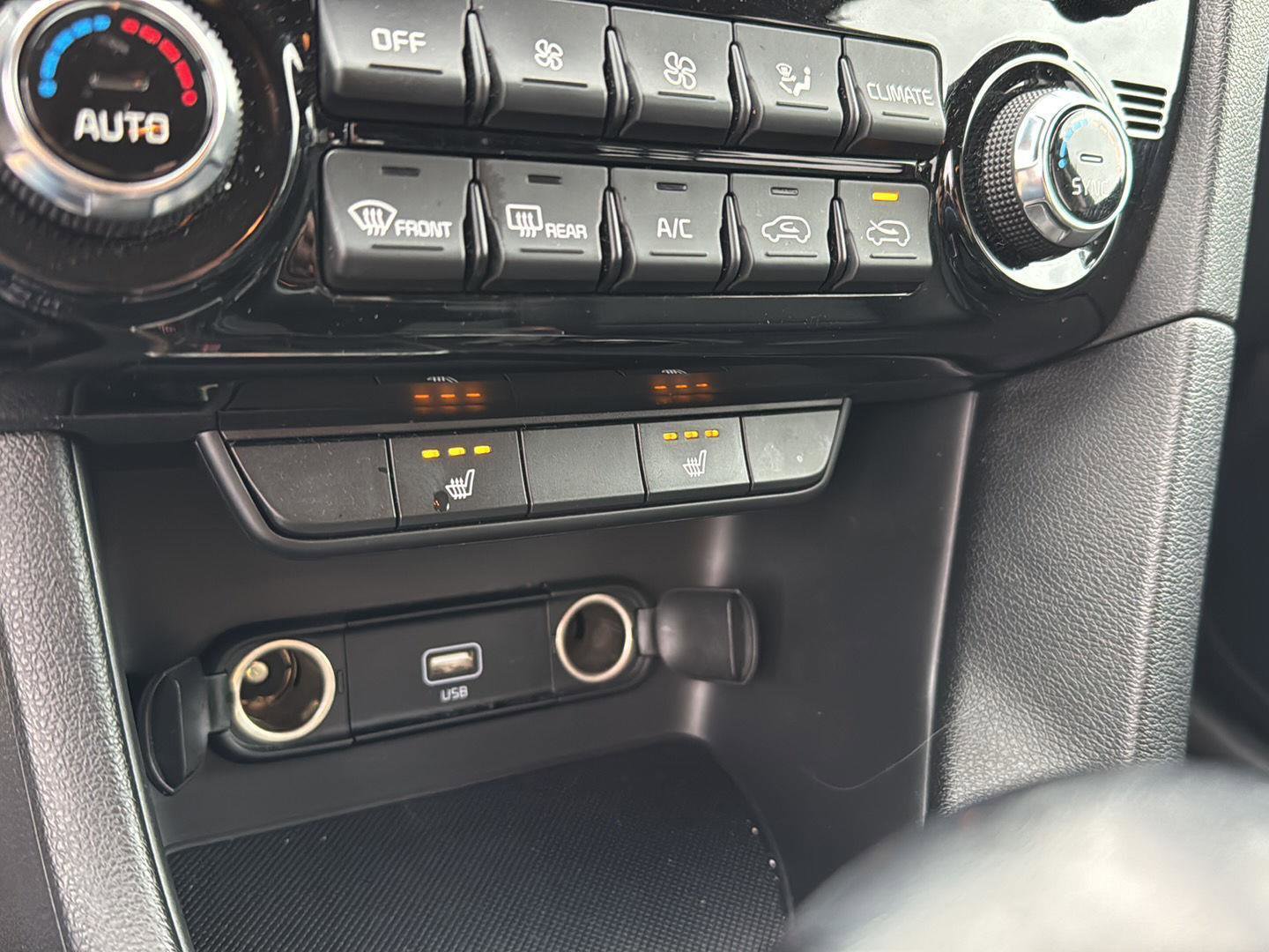 Used 2021 Kia Sportage EX image 25