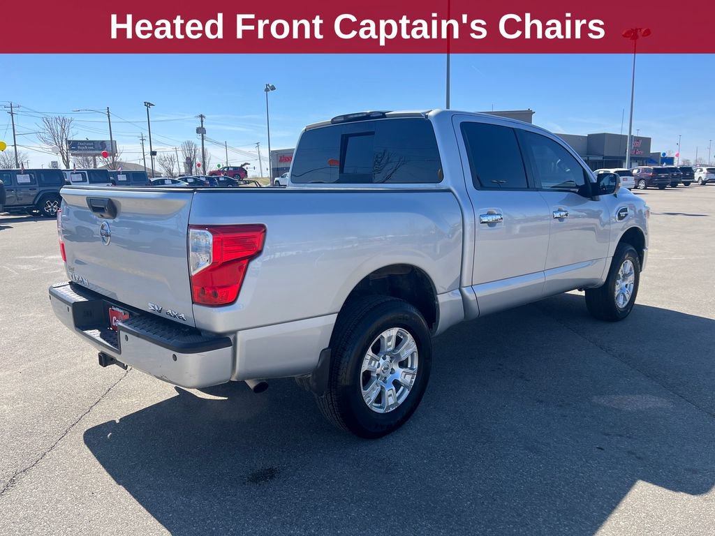 Used 2017 Nissan Titan SV AWD/4WD image 5