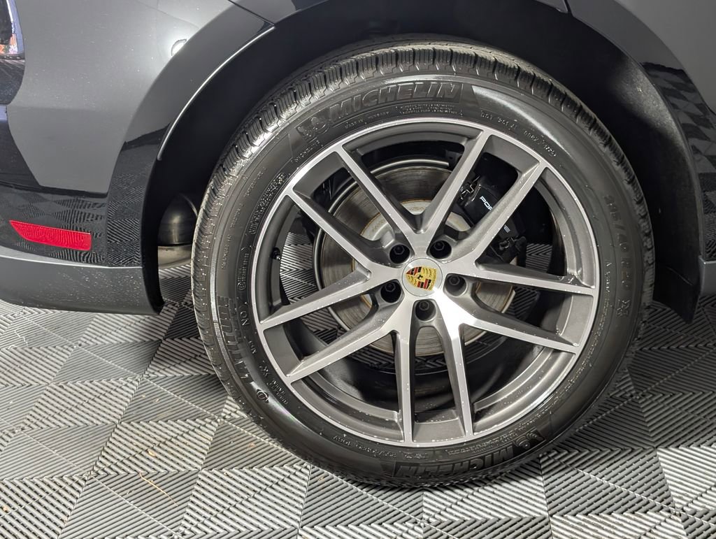 New 2026 Porsche Macan image 13