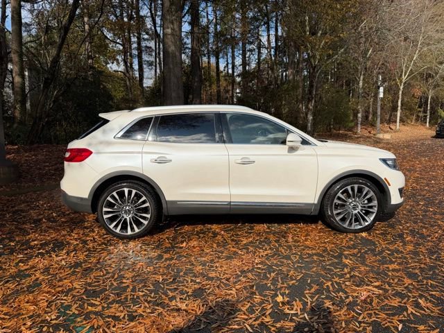 Used 2016 Lincoln MKX Reserve w/ Luxury Package image 17