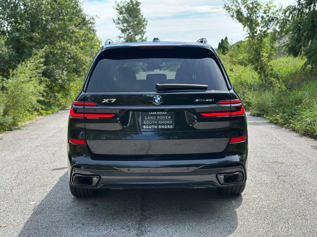 Used 2025 BMW X7 xDrive40i w/ M Sport Package AWD/4WD image 7