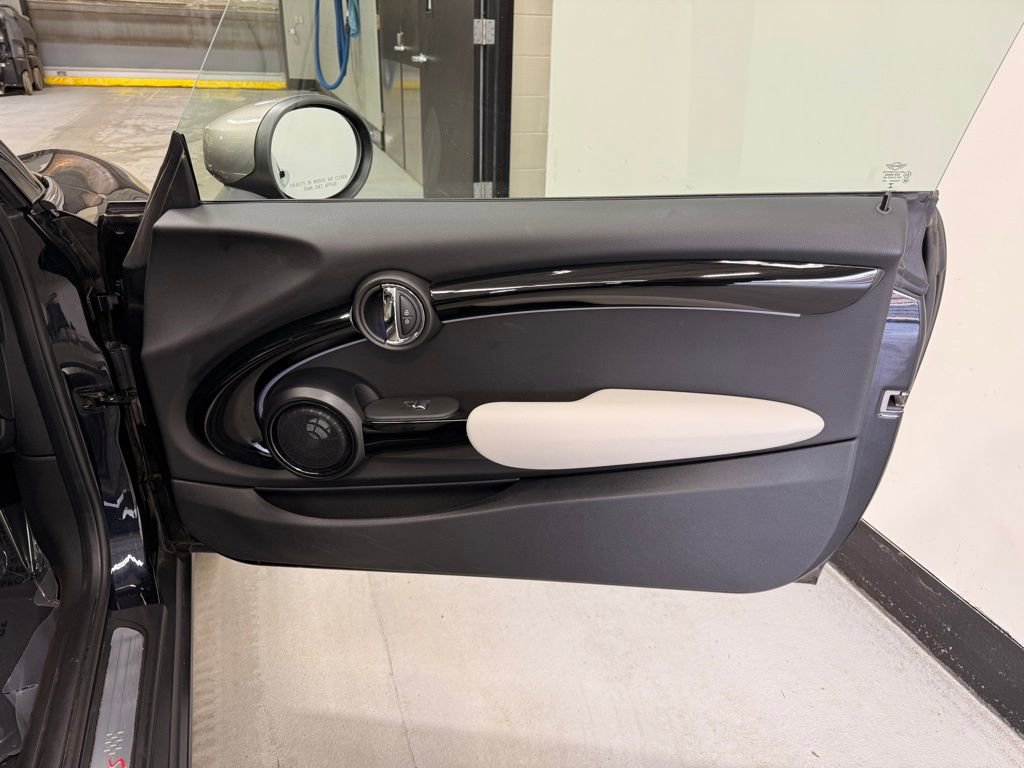 Certified 2022 MINI Cooper S image 23