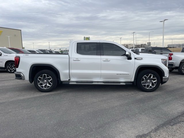 Used 2022 GMC Sierra 1500 SLT image 4