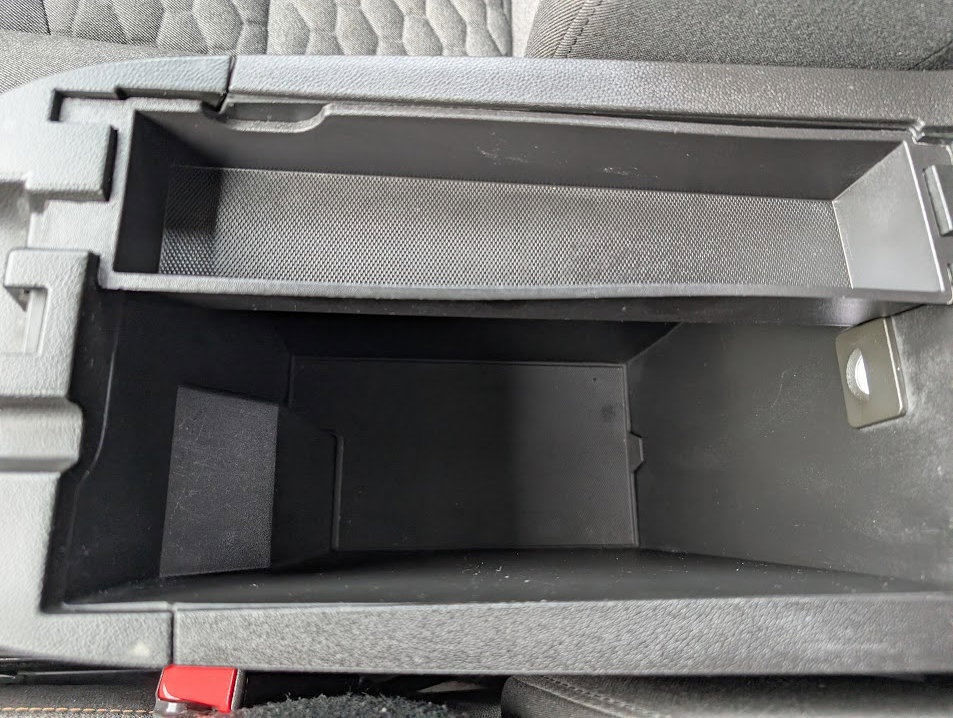 Used 2018 Chevrolet Equinox LT image 30