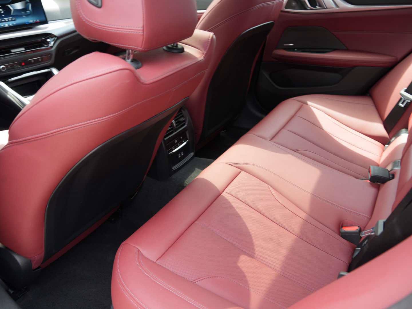 Used 2025 BMW M440i RWD image 10