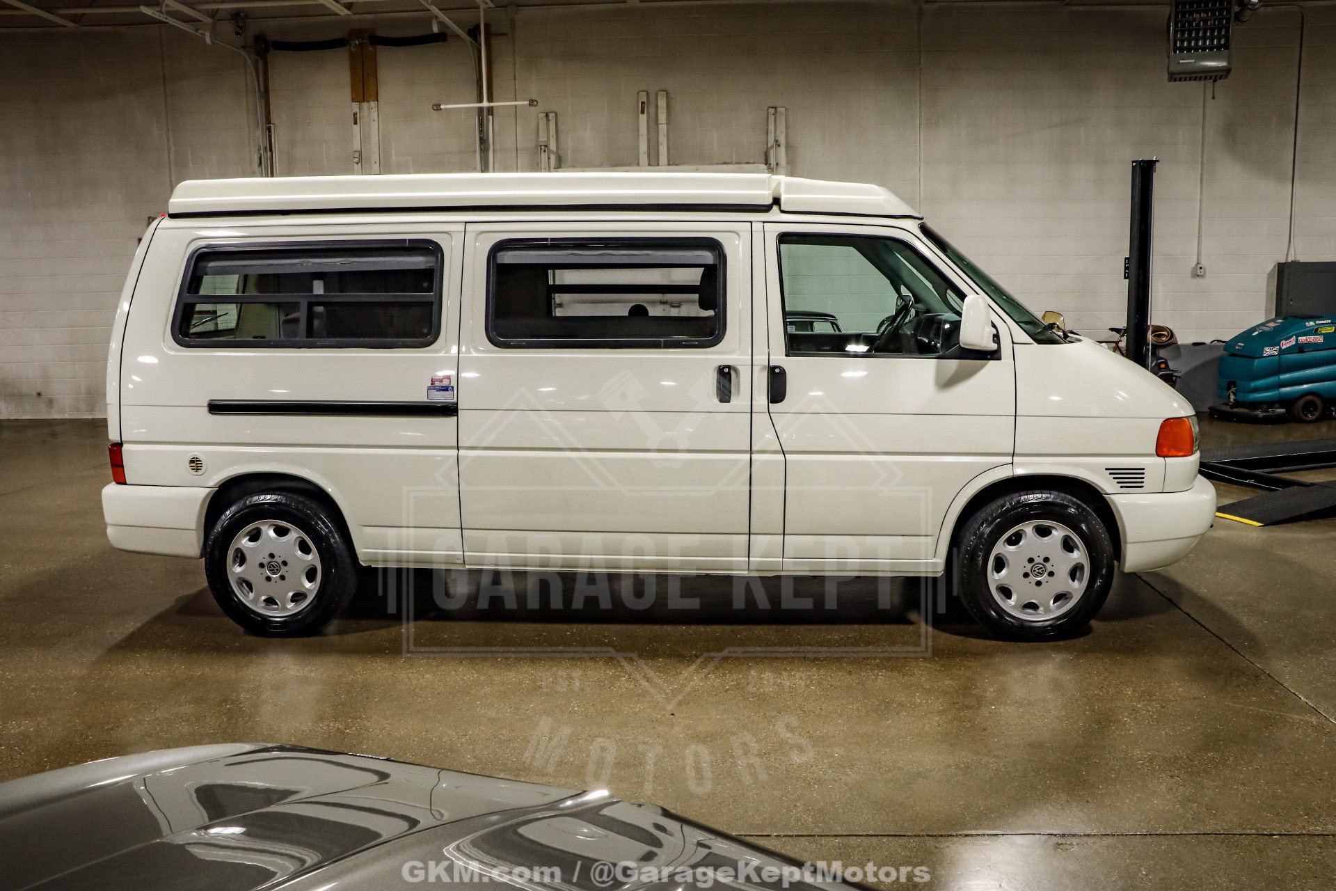 Used 2003 Volkswagen Eurovan MV image 10