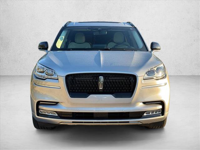 Used 2023 Lincoln Aviator Black Label w/ Jet Package AWD/4WD image 2