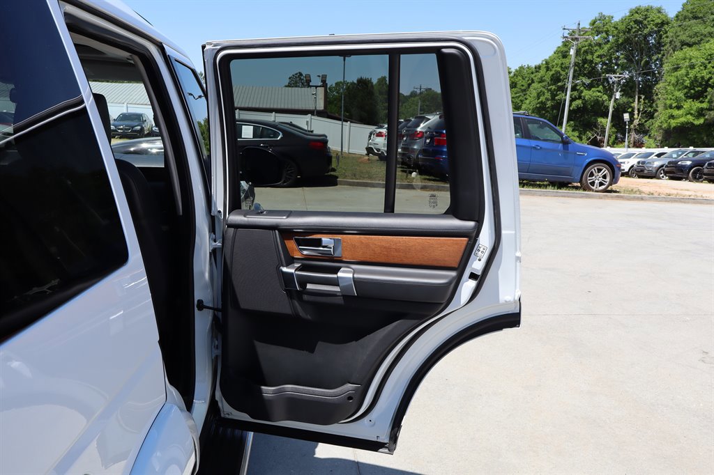 Used 2016 Land Rover LR4 HSE LUX AWD/4WD image 42