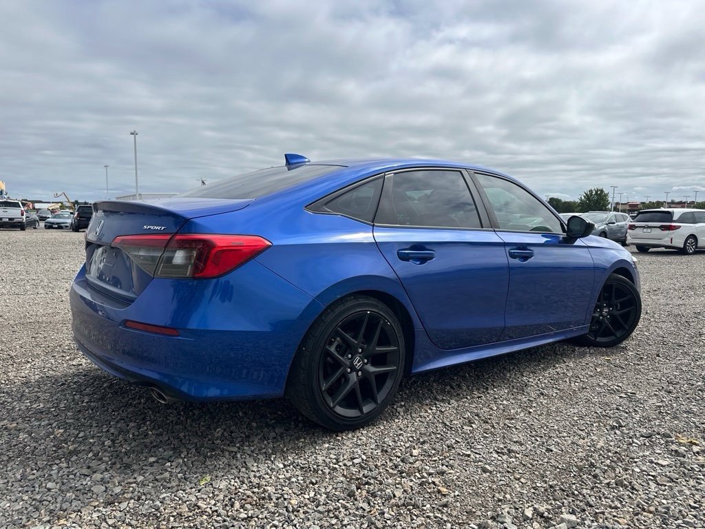 Used 2023 Honda Civic Sport image 11