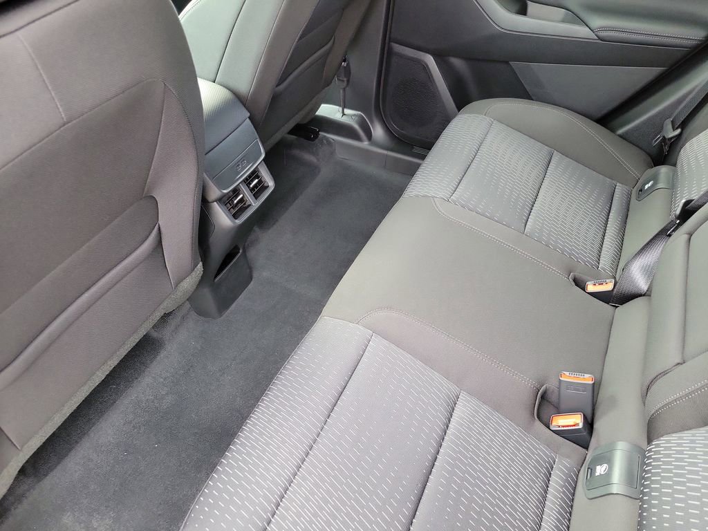New 2026 Chevrolet Equinox LT image 9