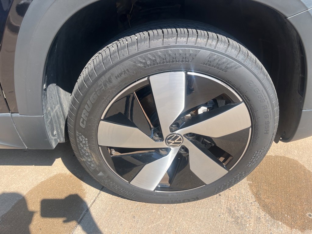 Used 2024 Volkswagen Taos S image 16